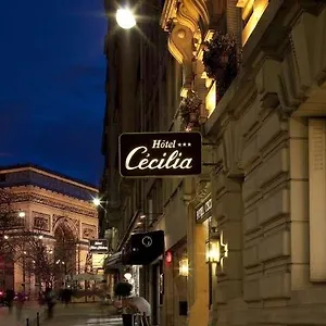 Cecilia Arc De Triomphe *** Paris