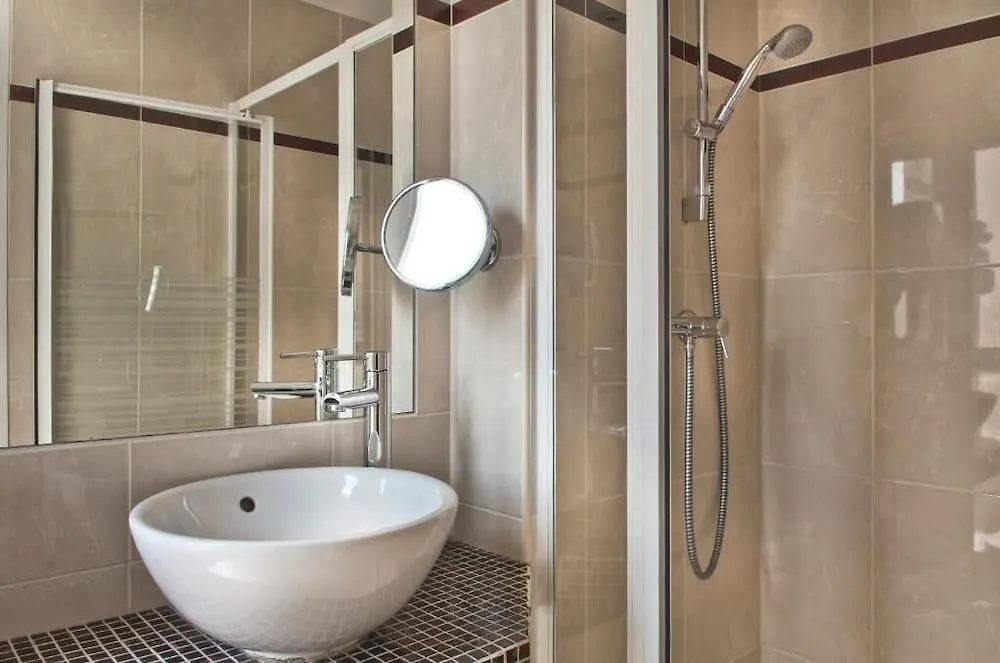 Hotel Les Hauts De Passy - Trocadero Eiffel Paris